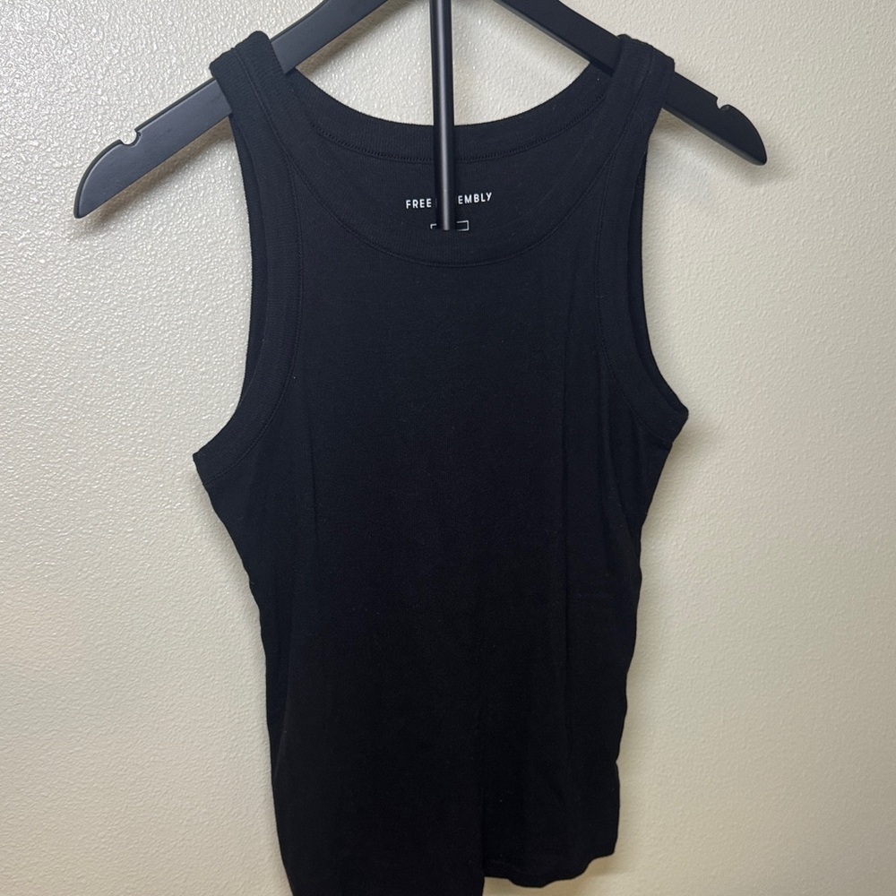 Free Assembly | Everyday Essential Ribbed Tank - Picture 2 of 6